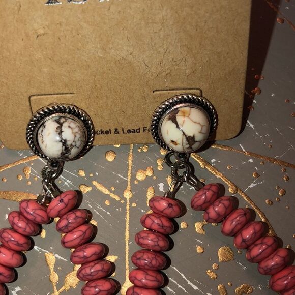 NWOT Fashion Beaded Marble Pink White Gray Nickel & Lead Earrings - Picture 3 of 5
